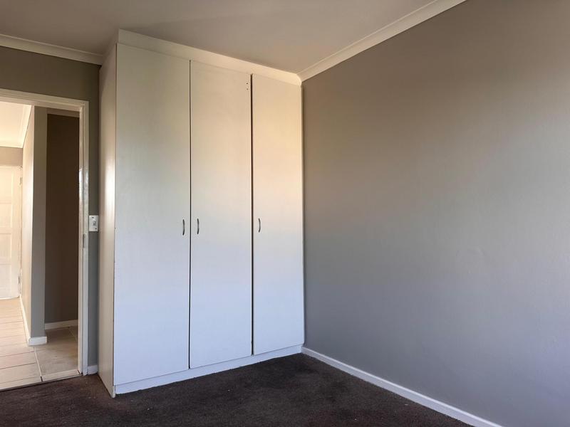 1 Bedroom Property for Sale in Guldenland Western Cape